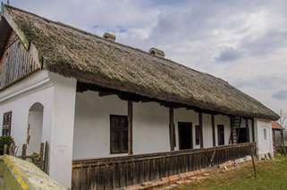 În căutarea comorilor din Valea Ierului: Casa tradițională - muzeu din Galoșpetreu