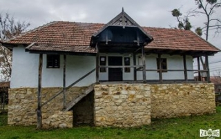Zig Zag în Orașu Nou: Casa tradițională maghiară