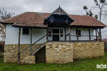 Zig Zag în Orașu Nou: Casa tradițională maghiară
