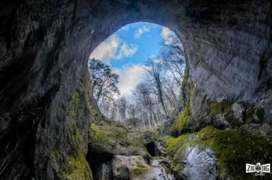 Peștera Porțile Bihorului din Valea Sighiștelului